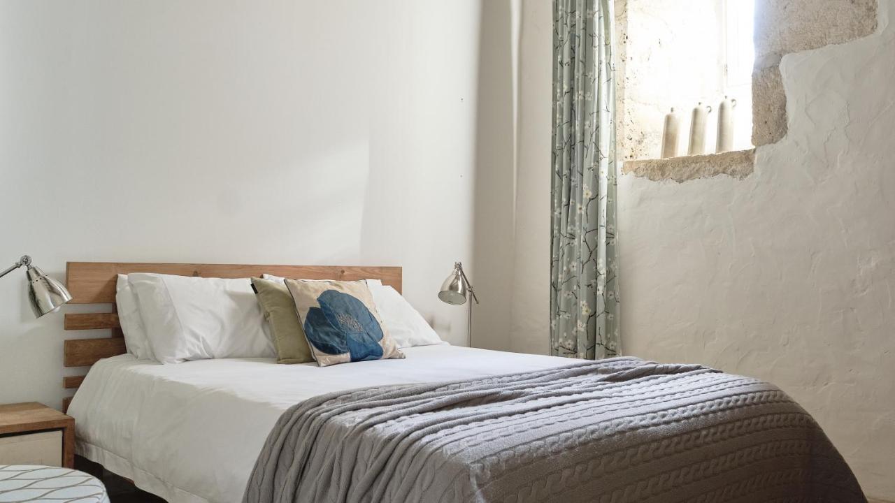 Chateau De Puissentut Bed & Breakfast Homps  ภายนอก รูปภาพ